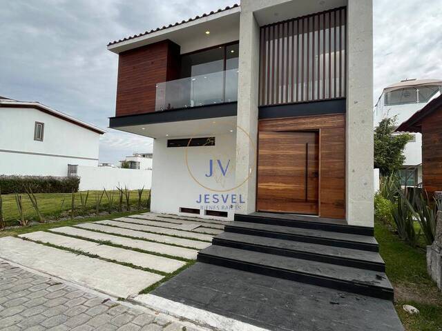 #86 - Casa para Venta en Metepec - MC - 2